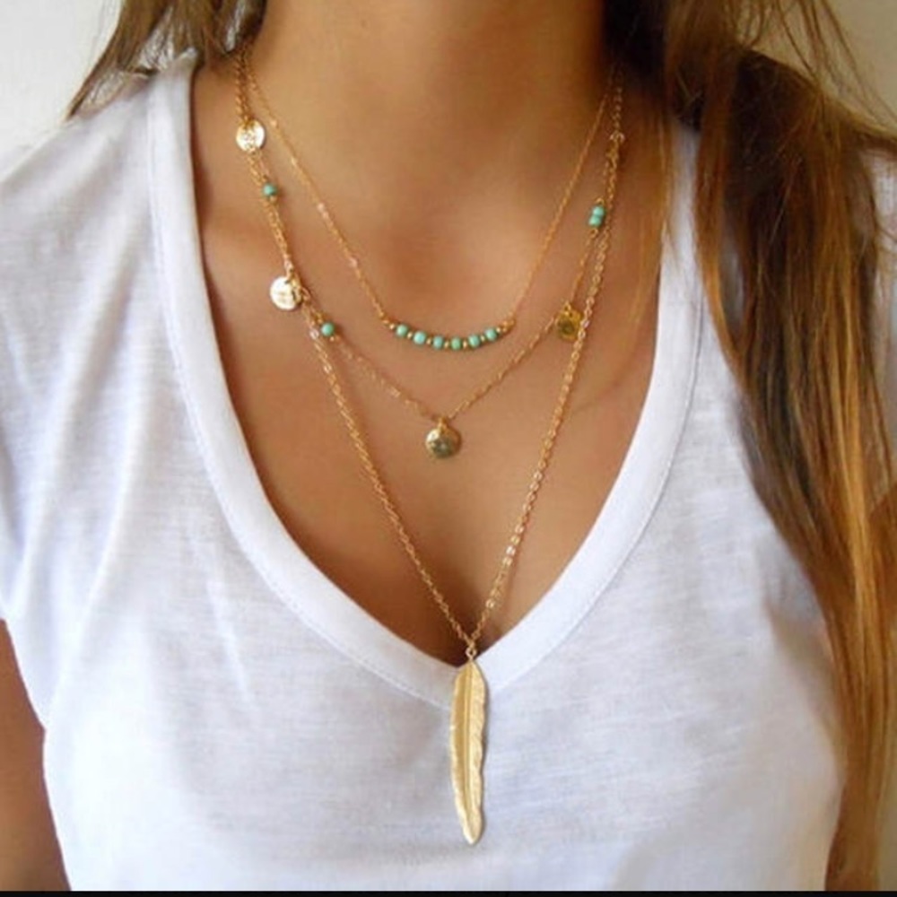 💋2 for $10! 🆕 3 Layer Gold Feather Necklace!